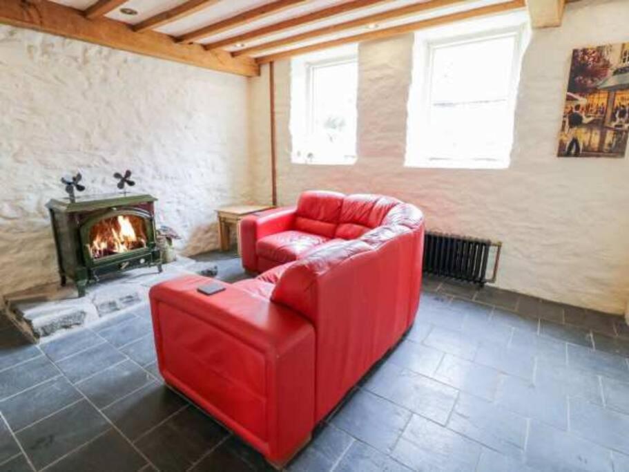 Pandy - Panoramic Mountain Views Within Snowdonia's National Park - 4x4 Recommended